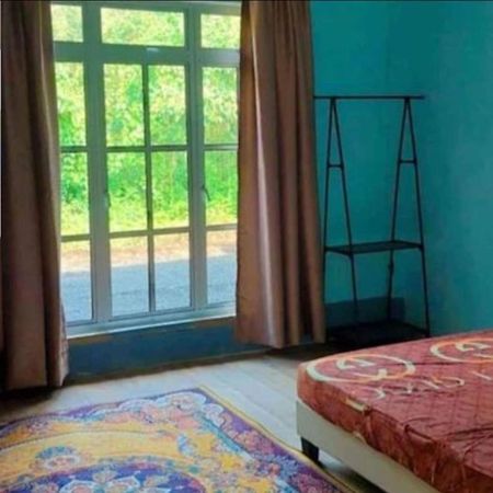 Teratak Kayu Homestay Batu Pahat Bagian luar foto